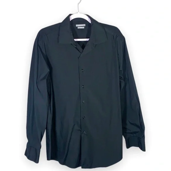 Van Heusen Fitted Black Button Up Dress Shirt Size Neck 17 - Picture 1 of 5